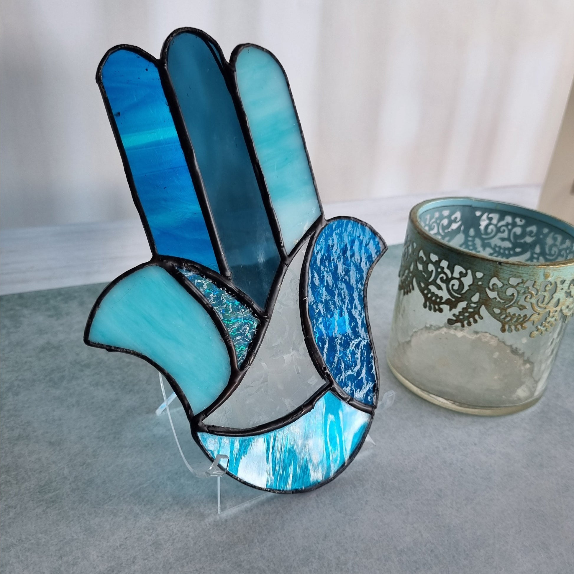 Blue stained glass Hamsa – side view