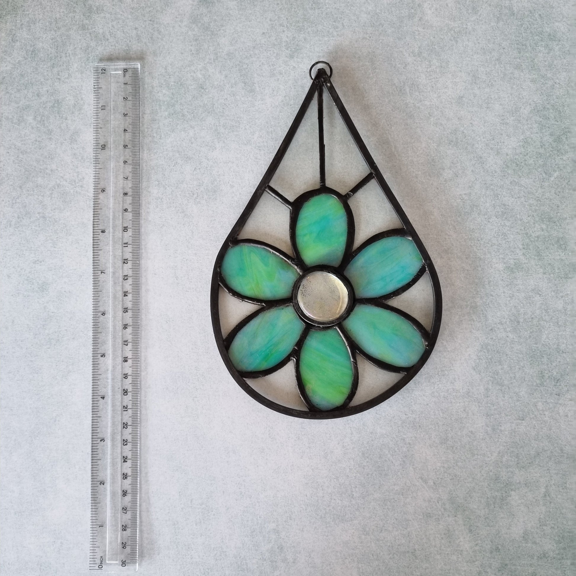 Green flower stained glass teardrop – side view