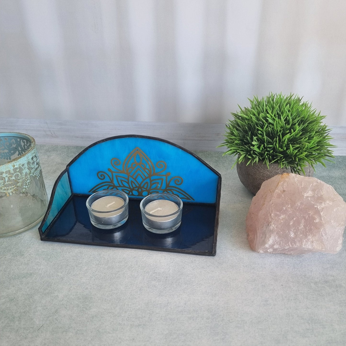 Handmade glass Shabbat candle stand – detail view