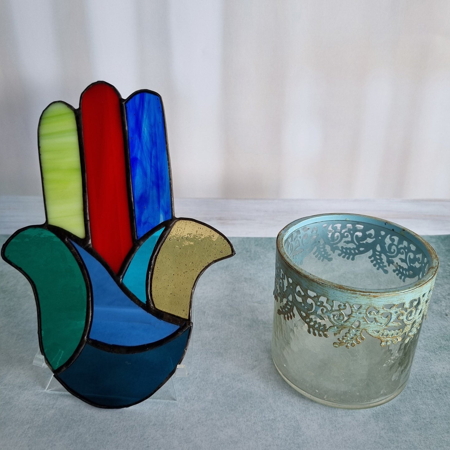 Handmade Hamsa stained glass Judaica gift – close up detail