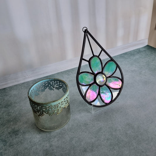 Handmade stained glass drop-shaped picture with green flower – front view