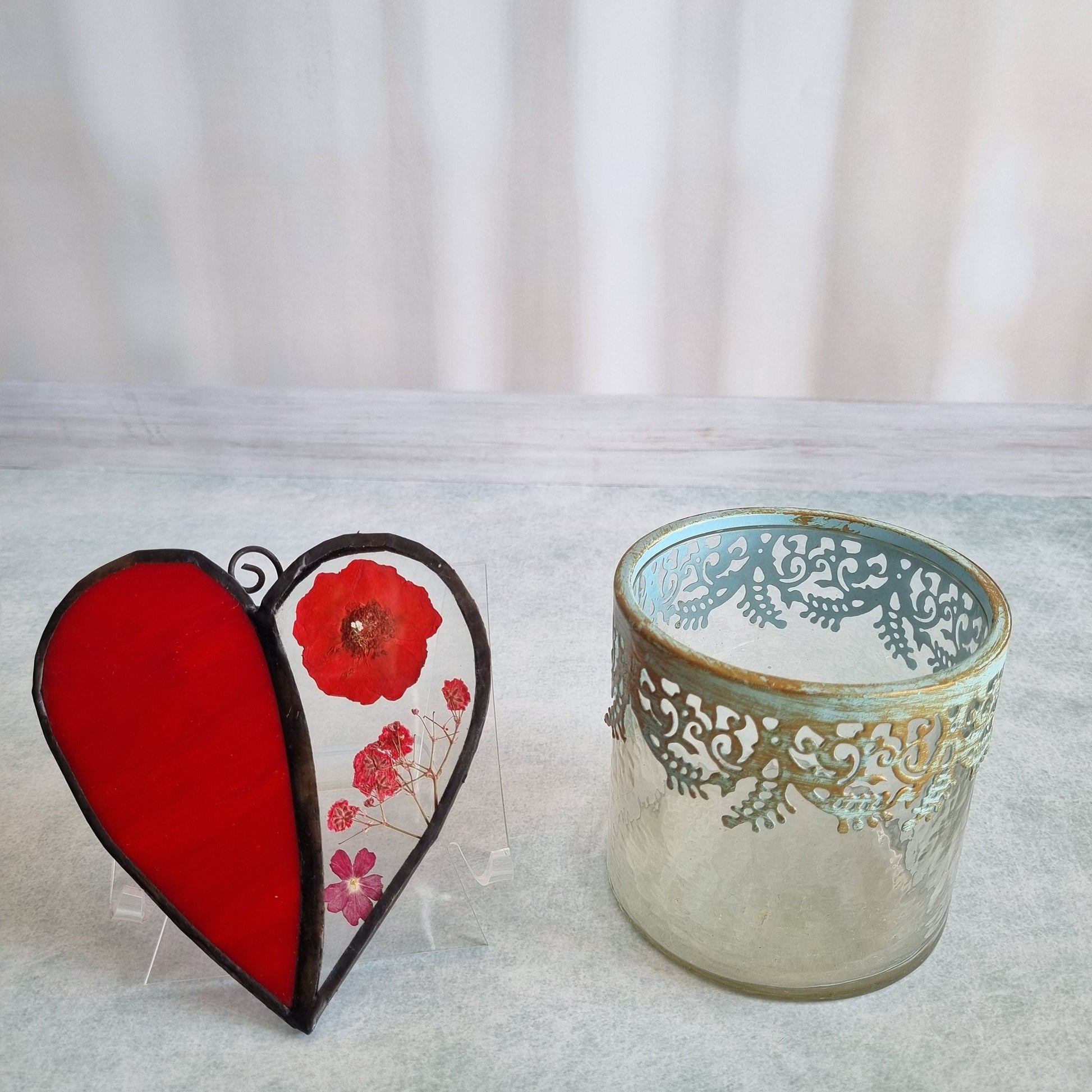Red dried flower glass heart – close up detail